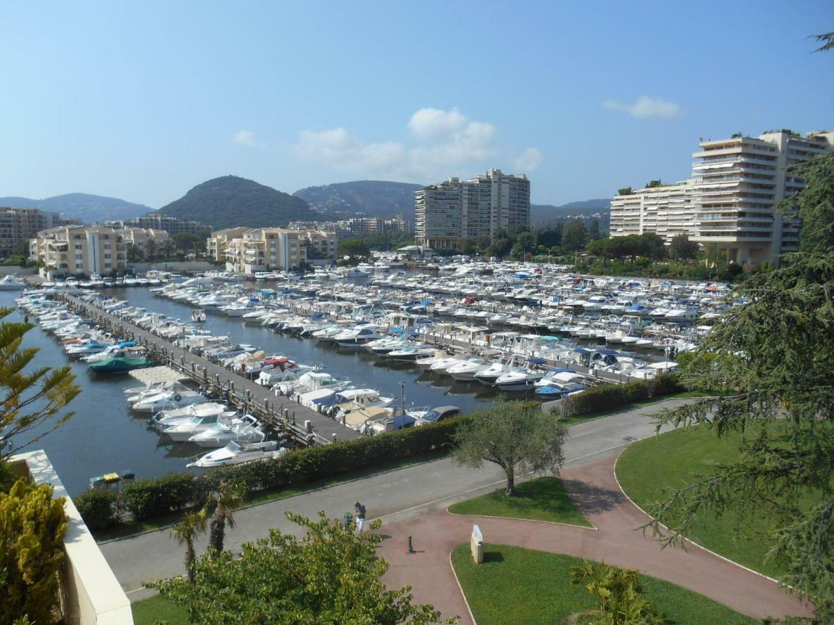 Appartement Le France - Vacances Cote D'Azur Манделю-ла-Напул Екстериор снимка