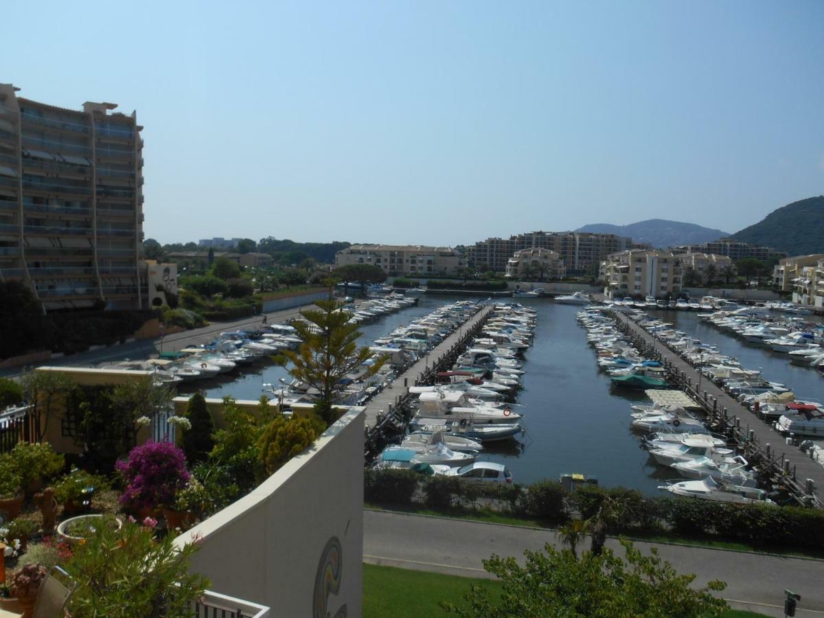Appartement Le France - Vacances Cote D'Azur Манделю-ла-Напул Екстериор снимка