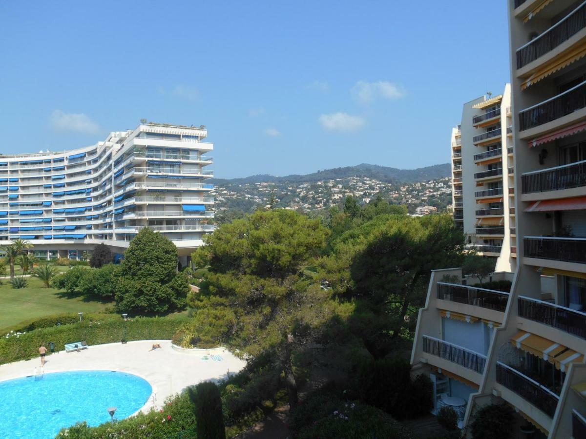 Appartement Le France - Vacances Cote D'Azur Манделю-ла-Напул Екстериор снимка