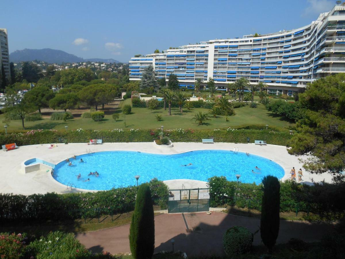 Appartement Le France - Vacances Cote D'Azur Манделю-ла-Напул Екстериор снимка